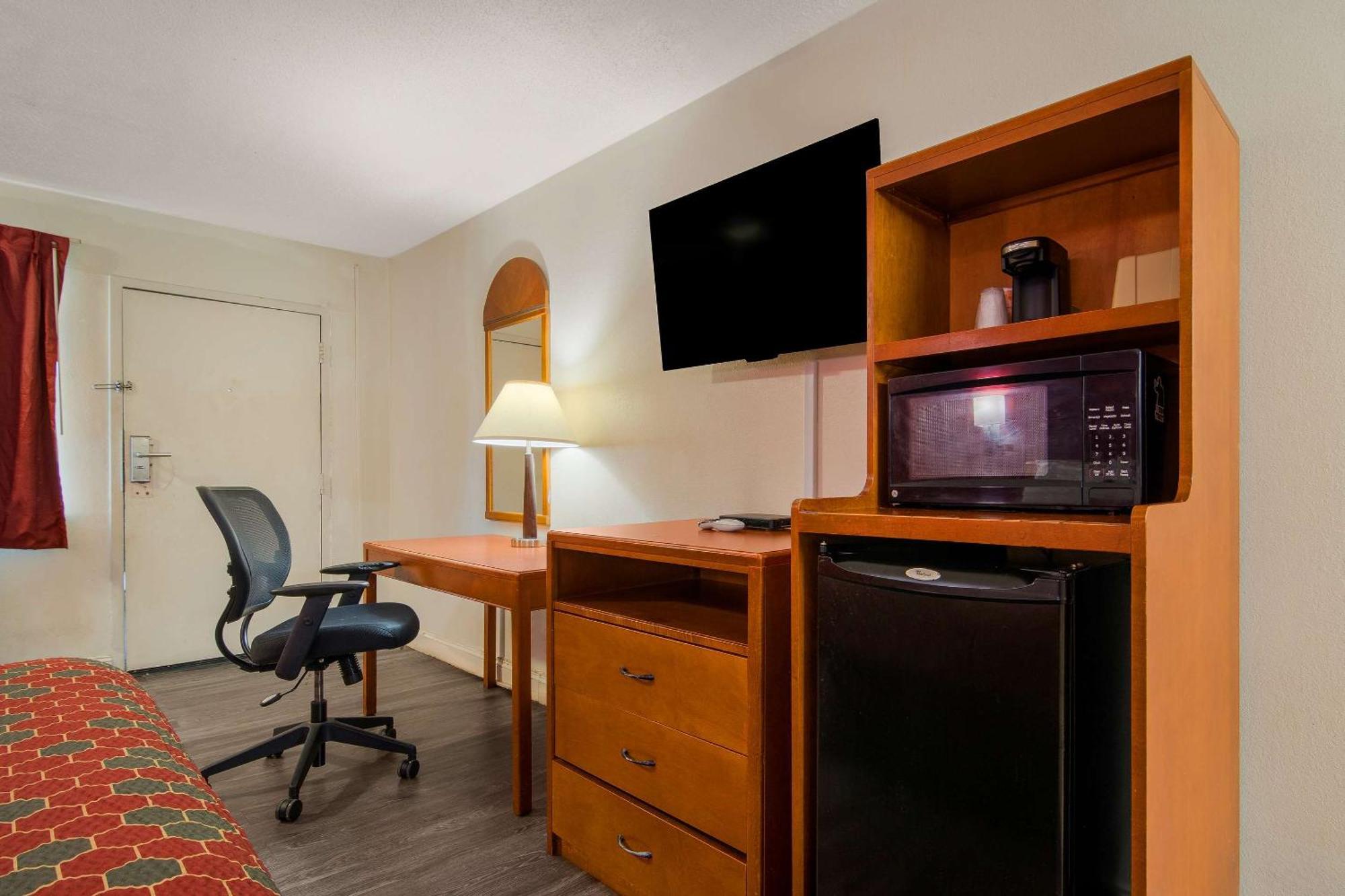Econo Lodge Goldsboro Hwy 70 Eksteriør bilde