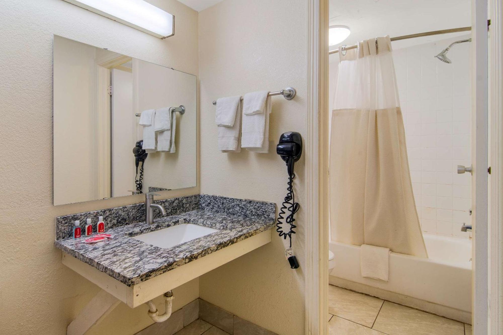 Econo Lodge Goldsboro Hwy 70 Eksteriør bilde